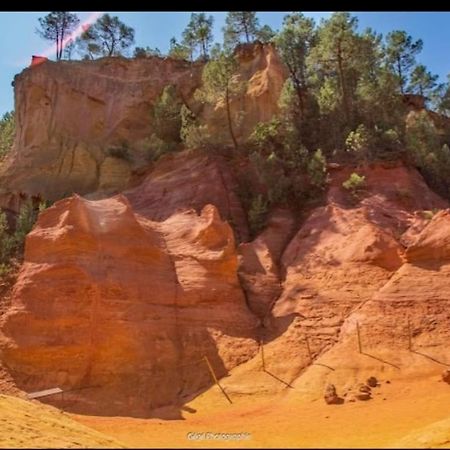 Eblouissant Appartement Au Calme D'Une Residence Avec Piscine Idealement Situe Au Pied Du Colorado Provencal Dans Le Prestigieux Luberon Rustrel Zewnętrze zdjęcie