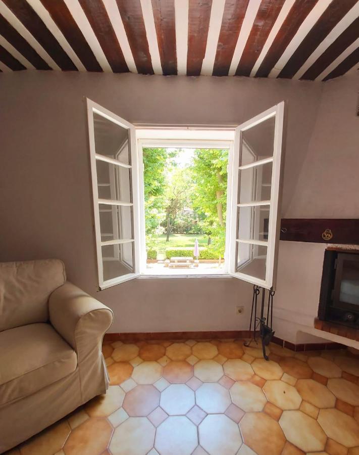 Eblouissant Appartement Au Calme D'Une Residence Avec Piscine Idealement Situe Au Pied Du Colorado Provencal Dans Le Prestigieux Luberon Rustrel Zewnętrze zdjęcie