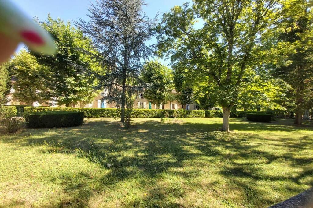 Eblouissant Appartement Au Calme D'Une Residence Avec Piscine Idealement Situe Au Pied Du Colorado Provencal Dans Le Prestigieux Luberon Rustrel Zewnętrze zdjęcie